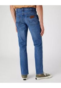 Wrangler - WRANGLER LARSTON MĘSKIE SPODNIE JEANSOWE JEANSY SMOKE SEA W18SYLZ71