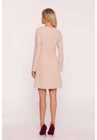 Stylove - Elegancka sukienka trapezowa z patkami w talii beżowa. Okazja: na co dzień, na imprezę. Typ kołnierza: typu klepsydra. Kolor: beżowy, niebieski, brązowy. Wzór: aplikacja, gładki. Typ sukienki: trapezowe. Materiał: poliester, wiskoza, tkanina. Długość rękawa: długi rękaw. Styl: elegancki. Długość: mini #4