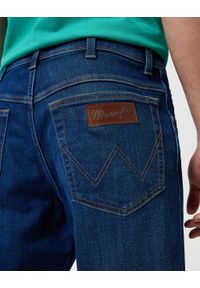 Wrangler - WRANGLER MĘSKIE SPODENKI JEANSOWE WRANGLER TEXAS SHORTS VINTAGE STORM 112362313. Materiał: jeans. Styl: vintage #2
