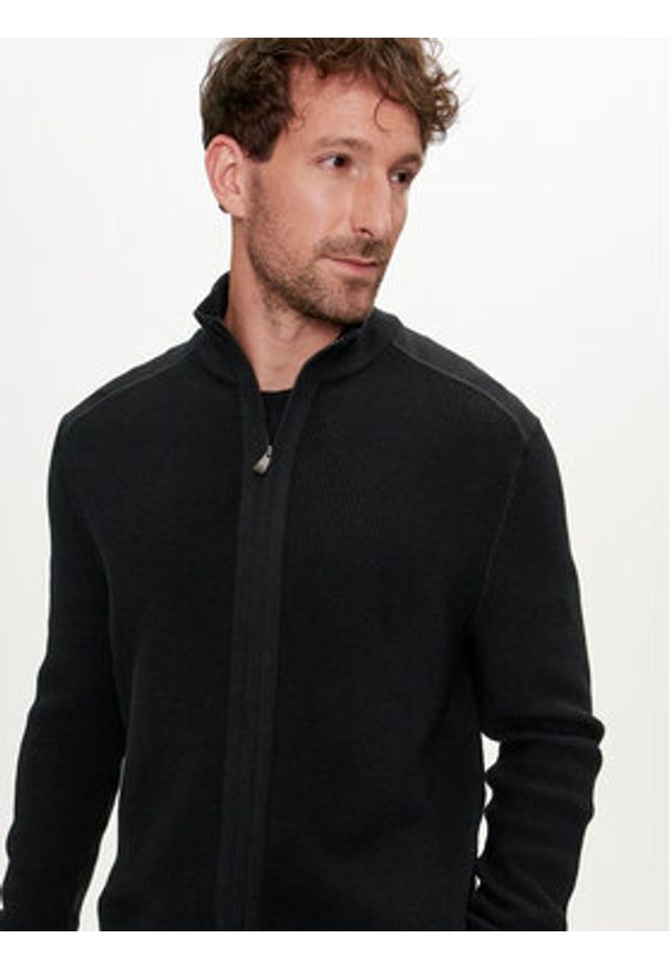 JOOP! Jeans Sweter 15 JJK-02Okon 30042401 Czarny Modern Fit. Kolor: czarny. Materiał: bawełna