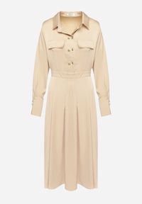 Born2be - Beżowa Rozkloszowana Sukienka o Koszulowym Kroju z Imitacją Kieszeni i Gumką w Talii Rizza. Okazja: na co dzień. Kolor: beżowy. Typ sukienki: koszulowe. Styl: wizytowy, klasyczny, casual, elegancki #6