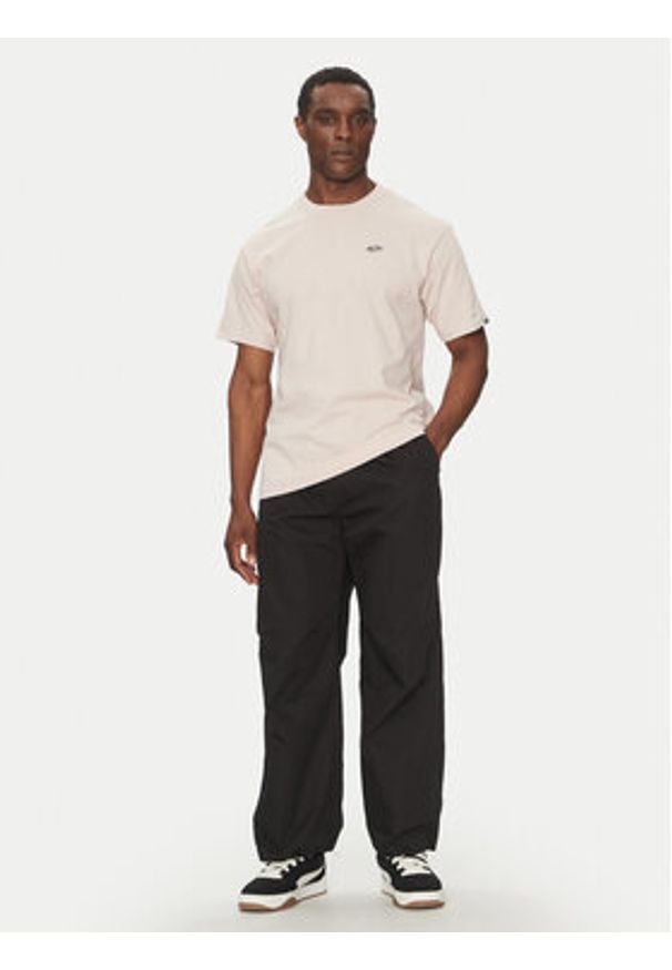 Vans T-Shirt Style 76 II VN000P50 Różowy Loose Fit. Kolor: różowy. Materiał: bawełna