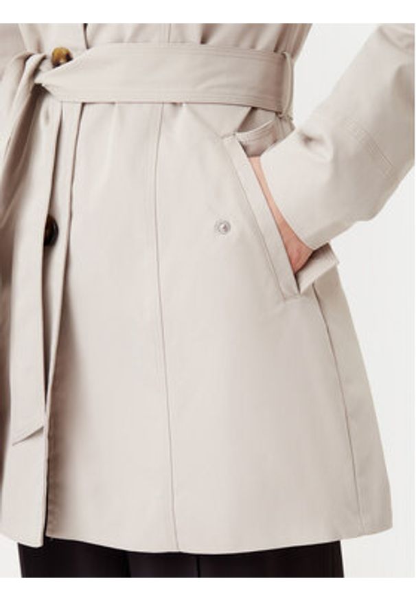 JDY Trencz Isadora 15338506 Beżowy Regular Fit. Kolor: beżowy. Materiał: syntetyk