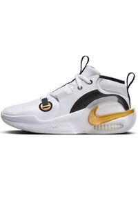 Buty do chodzenia męskie Nike Air Zoom Crossover 2. Zapięcie: sznurówki. Kolor: biały. Materiał: materiał. Szerokość cholewki: normalna. Model: Nike Zoom. Sport: turystyka piesza