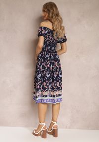 Renee - Granatowa Bawełniana Sukienka Hiszpanka z Gumką w Pasie i Wzorem Paisley Maggies. Typ kołnierza: dekolt hiszpanka. Kolor: niebieski. Materiał: bawełna. Wzór: paisley #4