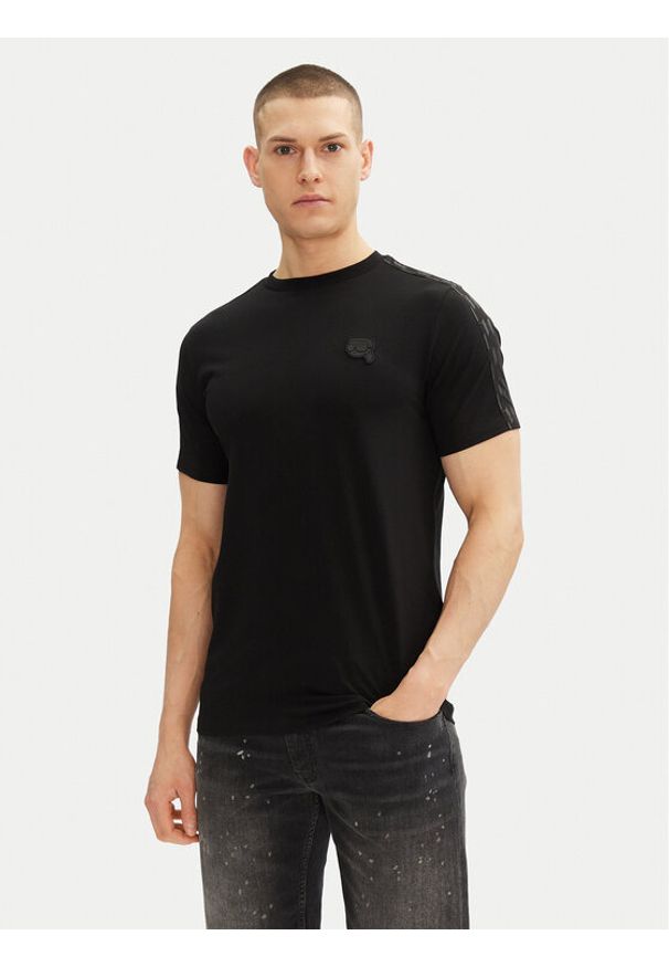 Karl Lagerfeld - KARL LAGERFELD T-Shirt 755053 552221 Czarny Regular Fit. Typ kołnierza: dekolt w karo. Kolor: czarny. Materiał: bawełna