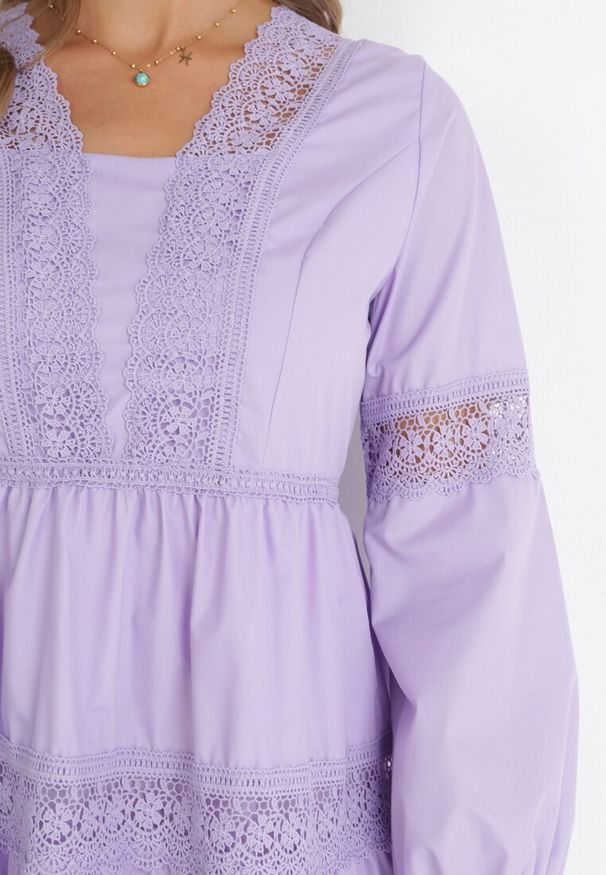 Born2be - Fioletowa Sukienka Mini z Koronkowymi Wstawkami i Rozkloszowanym Dołem Femona. Okazja: na co dzień. Kolor: fioletowy. Materiał: koronka. Typ sukienki: proste. Styl: casual. Długość: mini