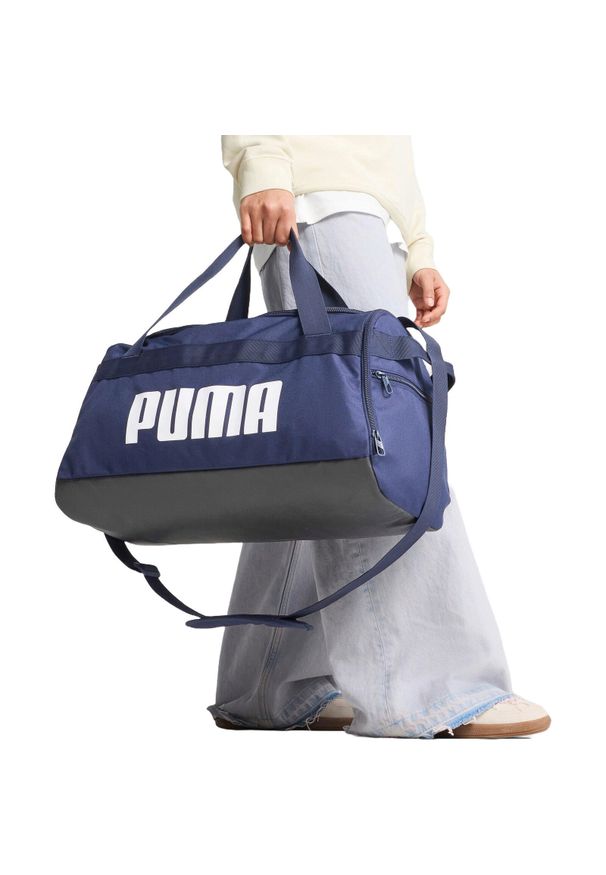 Torba Puma Challenger Small Sports Bag 35L, Dla obu płci. Kolor: biały, wielokolorowy, niebieski, czarny. Materiał: materiał, poliester