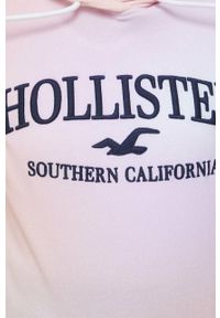 Hollister Co. bluza damska kolor różowy z kapturem wzorzysta. Okazja: na co dzień. Typ kołnierza: kaptur. Kolor: różowy. Materiał: dzianina. Wzór: aplikacja. Styl: casual #2