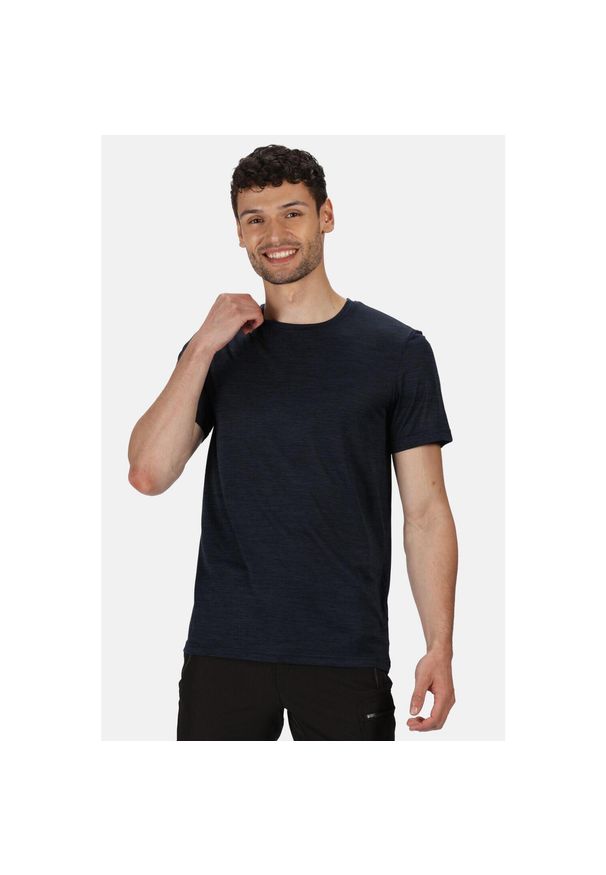Regatta - Fingal Edition męski szybkoschnący sportowy t-shirt. Kolor: czerwony, niebieski, wielokolorowy. Materiał: poliester. Długość rękawa: krótki rękaw. Długość: krótkie. Sport: turystyka piesza