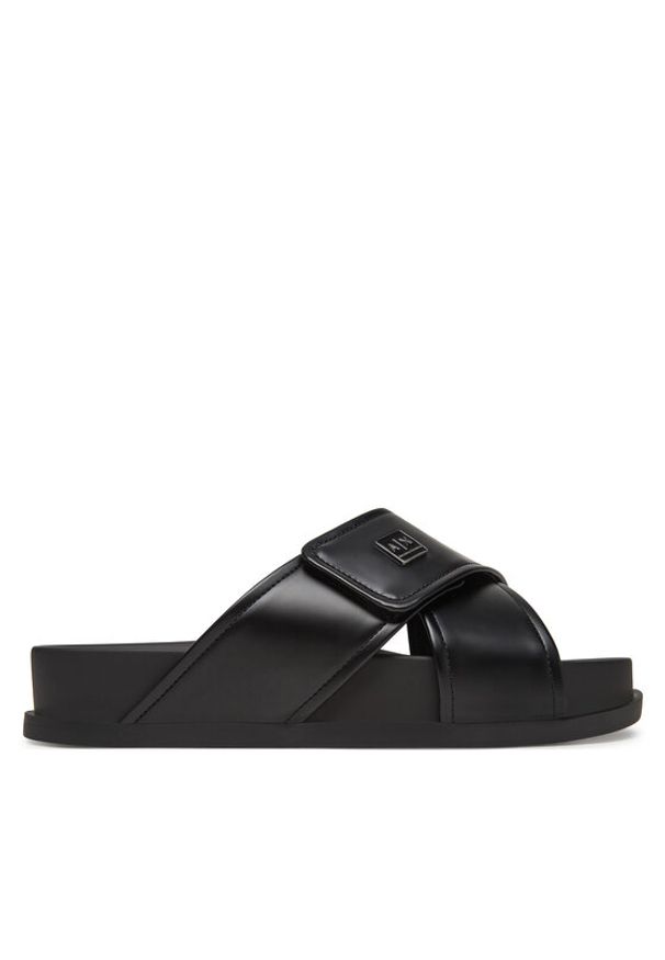 Armani Exchange Klapki XDP063 XV927 00002 Czarny. Kolor: czarny. Materiał: skóra