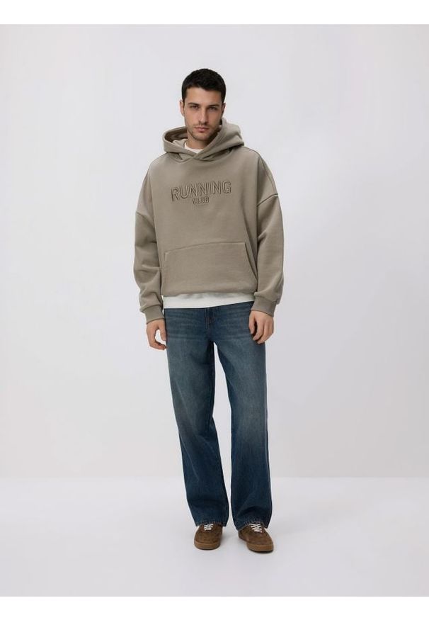 Reserved - Bluza z haftem - jasnoszary. Kolor: szary. Materiał: dzianina, bawełna. Wzór: haft