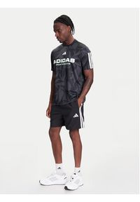 Adidas - adidas Szorty sportowe Essential 3-Stripes Chelsea JE6436 Czarny Regular Fit. Kolor: czarny. Materiał: syntetyk. Styl: sportowy #5