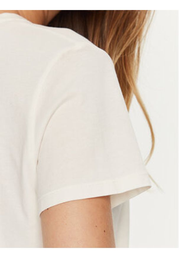 ViCOLO T-Shirt RS0056 Écru Regular Fit. Materiał: bawełna