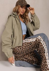 Renee - Zielona Kurtka w Stylu Streetwear z Kapturem Oversize Nativiona. Okazja: na co dzień. Typ kołnierza: kaptur. Kolor: zielony. Materiał: jeans. Styl: casual #1