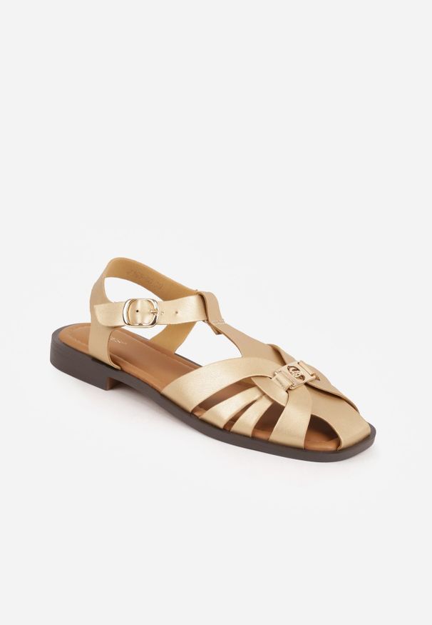 Renee - Złote Sandały VICES z Zakrytym Noskiem Przeplatanymi Paskami i Aplikacją Coradia. Okazja: na co dzień. Zapięcie: pasek. Kolor: złoty. Wzór: aplikacja. Sezon: lato. Styl: wakacyjny, casual, elegancki