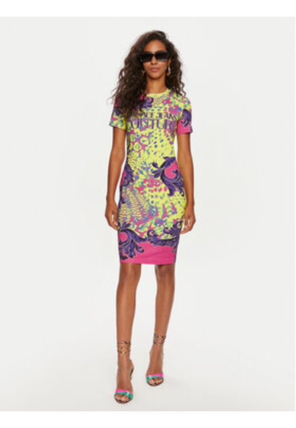 Versace Jeans Couture Sukienka codzienna 76HAO9P9 Żółty Regular Fit. Okazja: na co dzień. Kolor: żółty. Materiał: bawełna. Typ sukienki: proste. Styl: casual