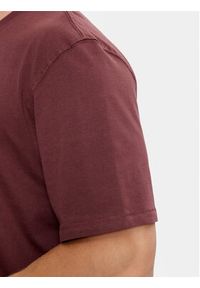 Wrangler T-Shirt 112341242 Brązowy Relaxed Fit. Kolor: brązowy. Materiał: bawełna #4