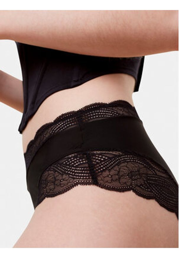 Triumph Figi klasyczne Lift Smart Bandeau Maxi EX 10215945 Czarny. Kolor: czarny. Materiał: syntetyk