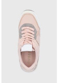 Guess Buty kolor różowy na płaskiej podeszwie. Nosek buta: okrągły. Zapięcie: sznurówki. Kolor: różowy. Obcas: na obcasie, na płaskiej podeszwie. Wysokość obcasa: niski #3