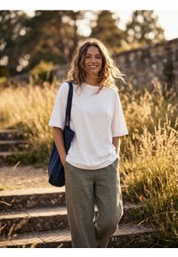 Sinsay - Bawełniana koszulka basic - biały. Kolor: biały. Materiał: bawełna