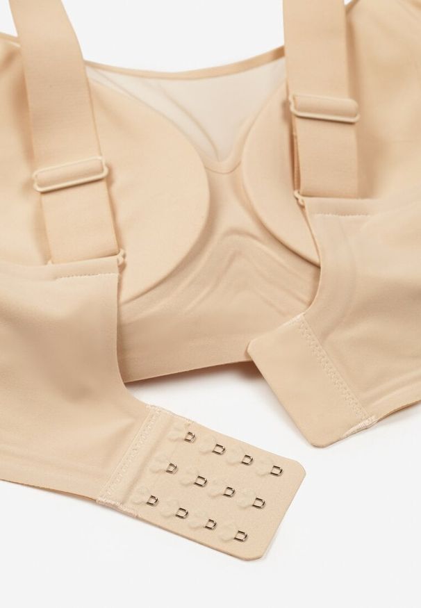 Born2be - Beżowy Gładki Biustonosz z Siateczkową Wstawką i Szerokimi Ramiączkami Salandrea. Kolor: beżowy. Rodzaj stanika: wyciągane miseczki. Wzór: gładki