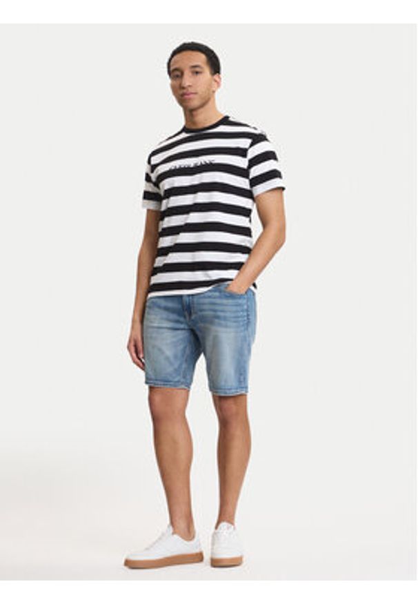Guess Jeans T-Shirt M4YI84 K9XF1 Czarny Regular Fit. Kolor: czarny. Materiał: bawełna