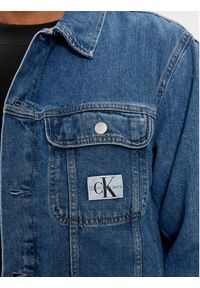 Calvin Klein Jeans Kurtka jeansowa 90's J30J324858 Niebieski Regular Fit. Kolor: niebieski. Materiał: bawełna