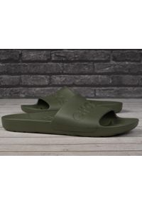 Klapki męskie na basen Crocs SLIDE. Kolor: zielony. Sport: pływanie