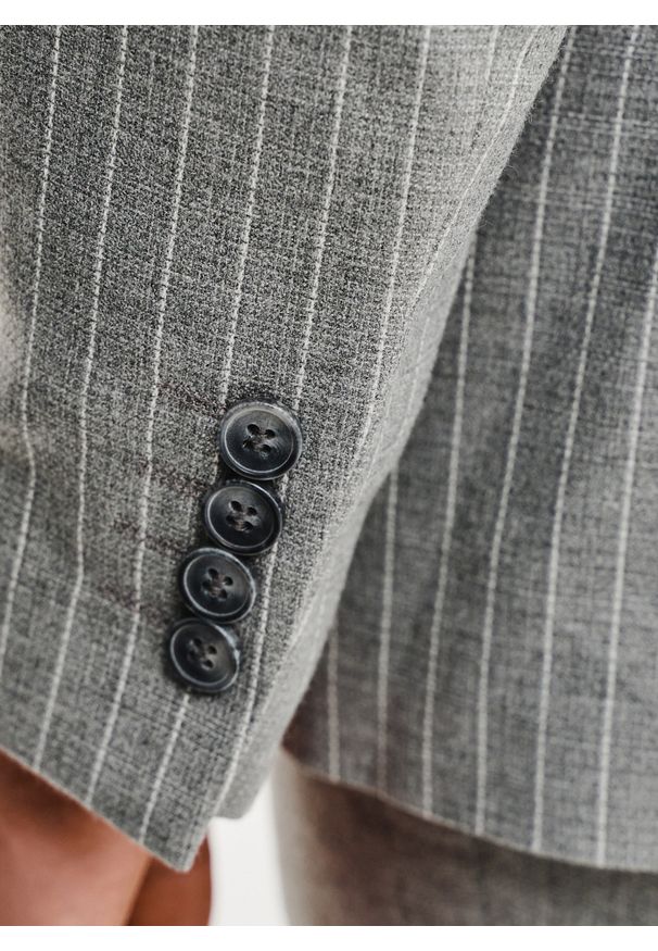 Pako Lorente - PAKO LORENTE - Marynarka garniturowa w prążek. Materiał: poliester, elastan, wiskoza. Wzór: prążki. Styl: młodzieżowy