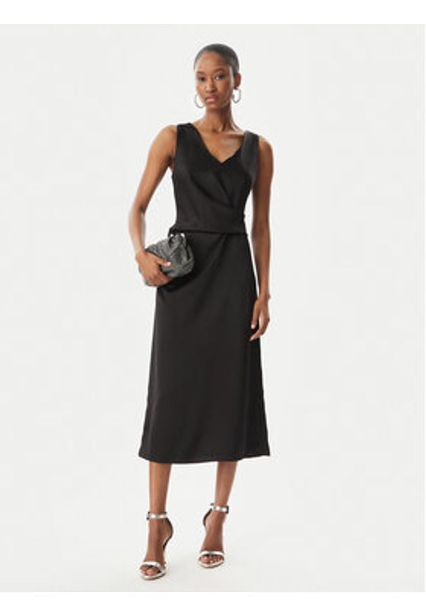 Rinascimento Sukienka koktajlowa CFC0122928003 Czarny Regular Fit. Kolor: czarny. Materiał: syntetyk. Styl: wizytowy