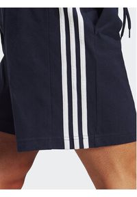 Adidas - adidas Szorty sportowe Essentials 3-Stripes IC9379 Granatowy Regular Fit. Kolor: niebieski. Materiał: bawełna. Styl: sportowy #4