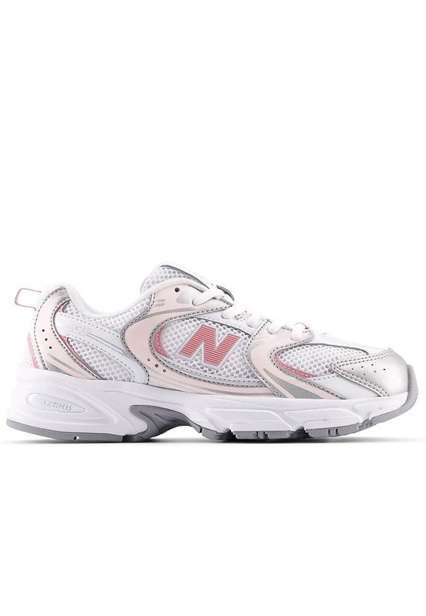 Buty młodzieżowe New Balance GR530EC - białe. Okazja: na co dzień. Kolor: biały. Materiał: guma, materiał, syntetyk. Szerokość cholewki: normalna