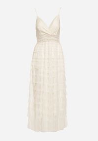 Born2be - Beżowa Sukienka na Regulowanych Ramiączkach z Koronką i Falbankami DIoenama. Okazja: na co dzień. Typ kołnierza: kołnierz z falbankami. Kolor: beżowy. Materiał: koronka. Długość rękawa: na ramiączkach. Wzór: koronka. Styl: casual #4