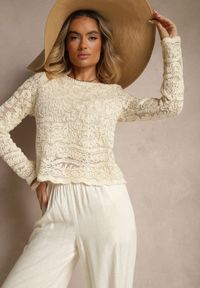 Renee - Beżowa Bawełniana Ażurowa Bluzka Clarisae. Kolor: beżowy. Materiał: bawełna. Wzór: ażurowy. Styl: elegancki #4