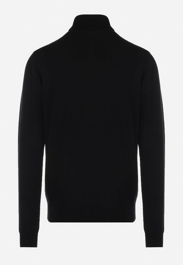 Born2be - Czarny Bawełniany Sweter z Golfem Jarelia. Typ kołnierza: golf. Kolor: czarny. Materiał: bawełna. Styl: elegancki, klasyczny