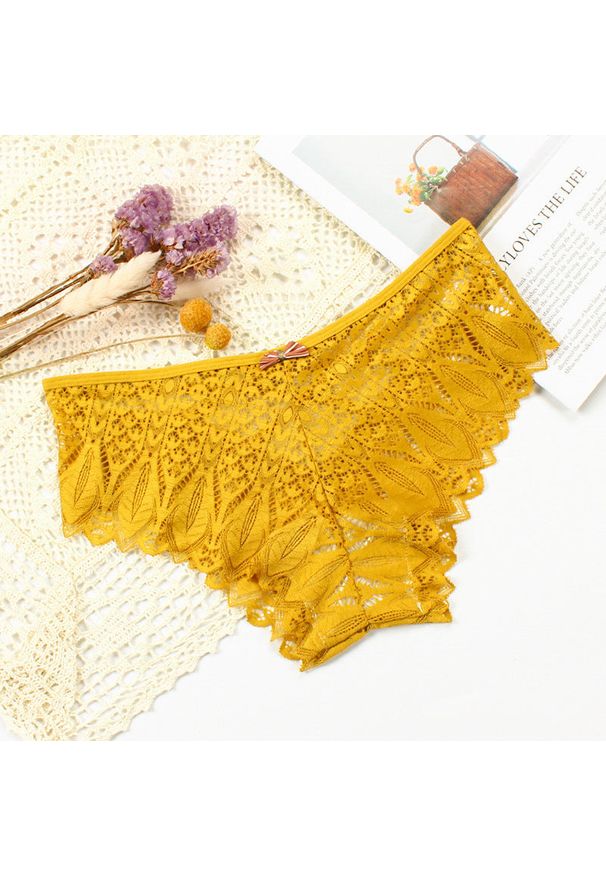 Intica - Koronkowe figi z wycięciami na romantyczny wieczór Emyle. Kolor: żółty. Materiał: koronka. Wzór: aplikacja, koronka