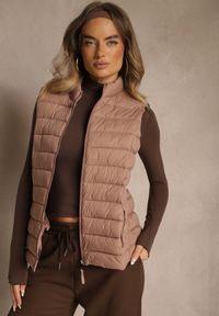 Renee - Beżowa Kamizelka Ozdobiona Pikowaniem Soellame. Okazja: na co dzień. Kolor: beżowy. Wzór: aplikacja. Styl: street, casual