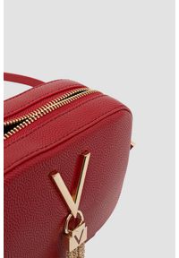 Valentino by Mario Valentino - VALENTINO Czerwona torebka Divina Camera Bag. Kolor: czerwony. Styl: elegancki, casual #3