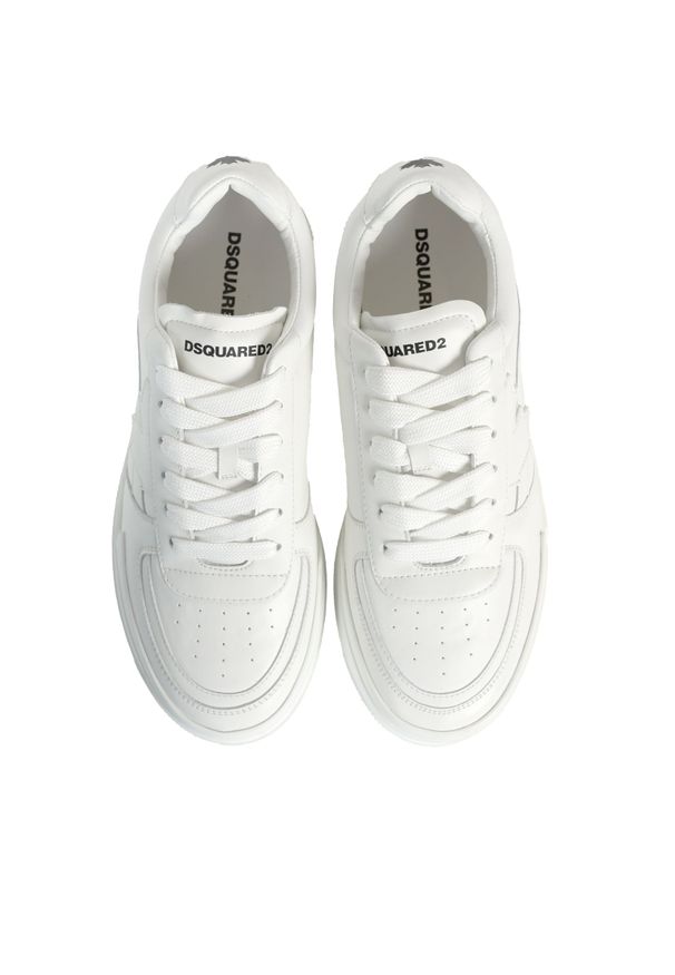 DSQUARED2 - Dsquared2 Sneakersy | SNM024835605520 | Mężczyzna | Biały. Okazja: na co dzień. Kolor: biały. Materiał: skóra. Sport: bieganie