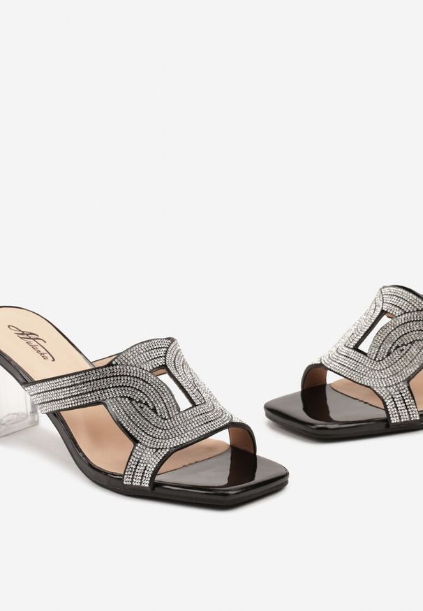 Born2be - Czarne Klapki na Transparentnym Słupku z Cyrkoniami Akuarina. Okazja: na co dzień. Kolor: czarny. Obcas: na słupku. Styl: elegancki, wizytowy, casual
