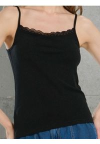 Sinsay - Bawełniany top - czarny. Kolor: czarny. Materiał: bawełna #1