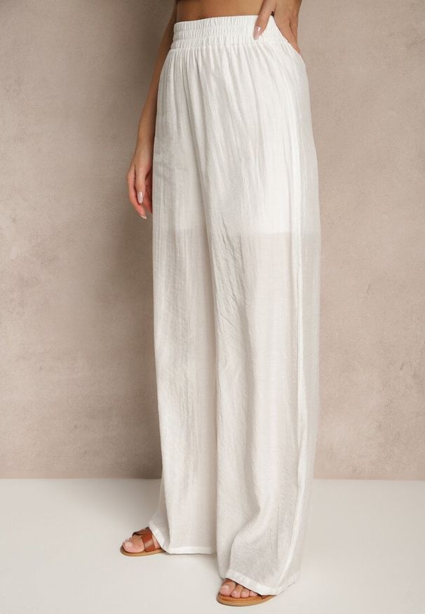 Renee - Białe Spodnie Palazzo High Waist z Szeroką Nogawką i Gumką w Talii Jenarielis. Okazja: na co dzień. Stan: podwyższony. Kolor: biały. Styl: casual