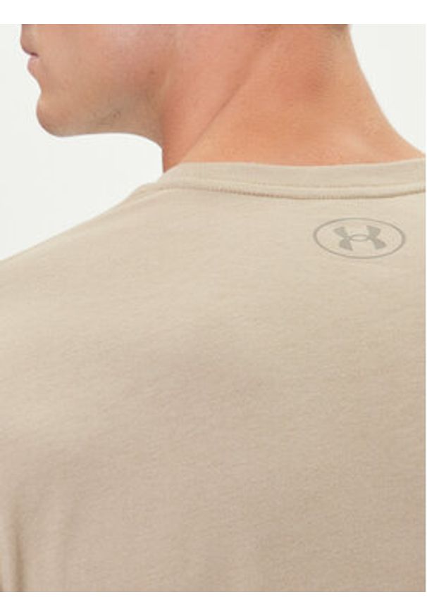 Under Armour T-Shirt UA Left Chest Logo 1326799 Beżowy Loose Fit. Kolor: beżowy. Materiał: syntetyk, bawełna