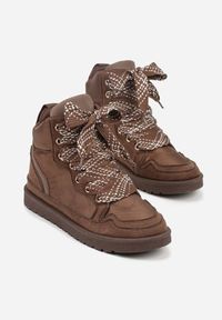 Renee - Brązowe Sneakersy Ozdobione Sznurówkami w Geometryczny Wzór Avoslia. Okazja: na co dzień. Kolor: brązowy. Materiał: jeans. Wzór: geometria, aplikacja #5