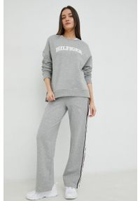 TOMMY HILFIGER - Tommy Hilfiger spodnie dresowe bawełniane damskie kolor szary melanżowe. Kolor: szary. Materiał: bawełna, dresówka. Wzór: melanż #3