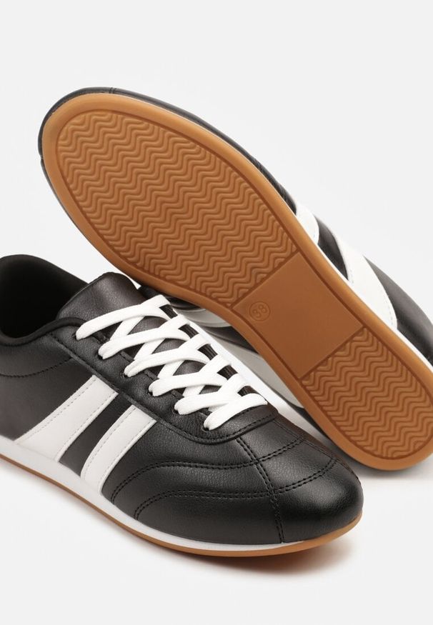 Born2be - Czarne Sznurowane Sneakersy w Stylu Tenisówek Liavessa. Kolor: czarny. Materiał: jeans. Obcas: na płaskiej podeszwie