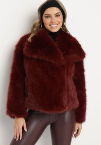 Born2be - Bordowa Futrzana Kurtka Futerko z Szerokim Kołnierzem Dannora. Okazja: na co dzień. Kolor: czerwony. Materiał: futro. Długość rękawa: długi rękaw. Długość: długie. Styl: glamour, casual, elegancki, wizytowy, klasyczny #1