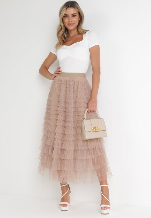 Born2be - Ciemnobeżowa Rozkloszowana Spódnica z Tiulowymi Falbankami i Gumką w Pasie Keleia. Kolor: beżowy, brązowy. Materiał: tiul