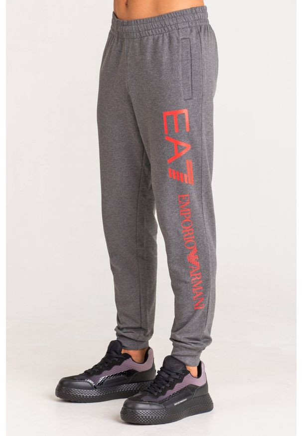 Spodnie dresowe EA7 Emporio Armani w kolorowe wzory